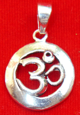 Pure Silver Om (Aum ) pendant - Hindu auspicious symbol